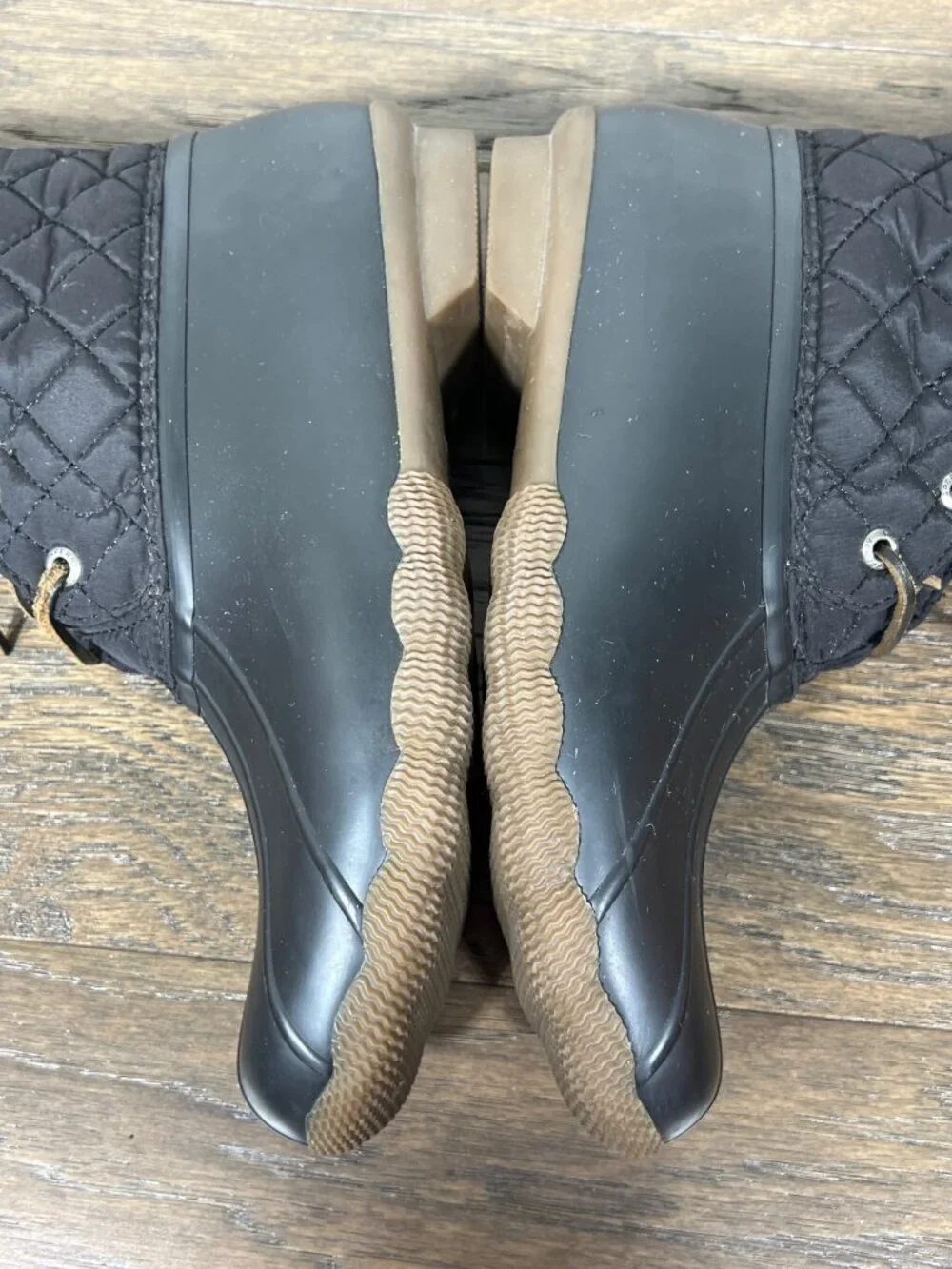 SPERRY Saltwater Quilt Nylon Duck Boot Black Sz 10 STS94063 EUC